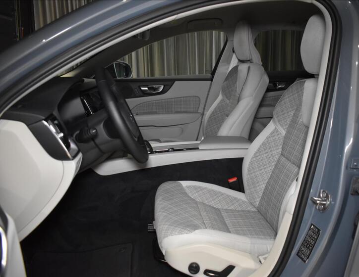 Volvo V60 8