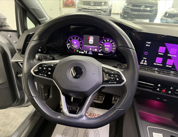 Volkswagen Golf 8