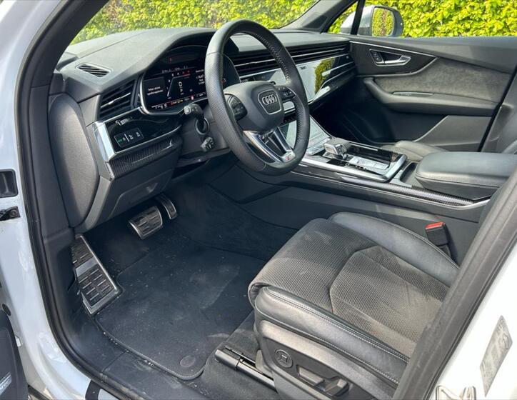 Audi SQ7 9