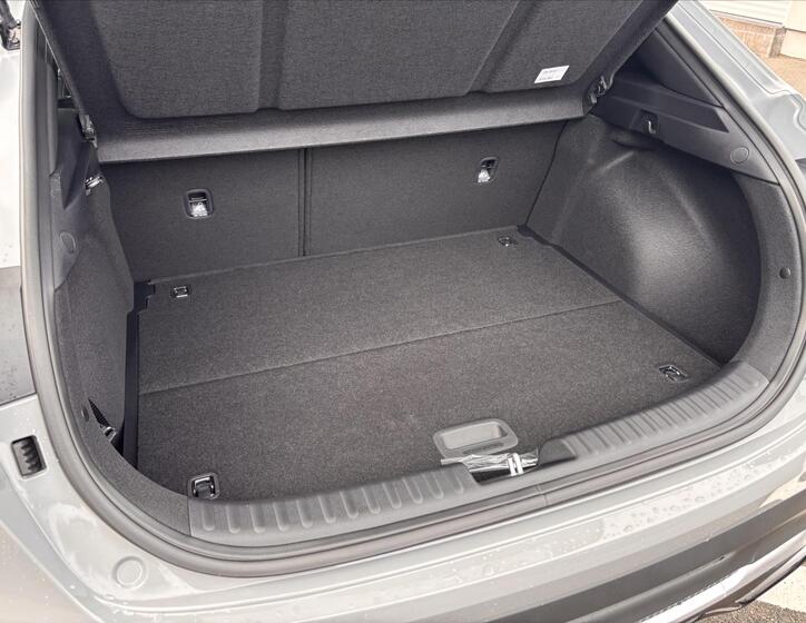 KIA XCeed 10