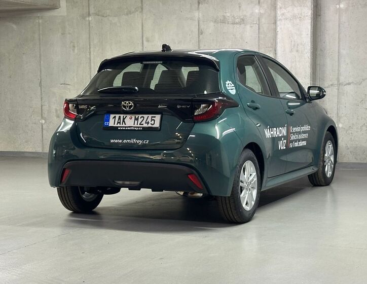 Toyota Yaris 5