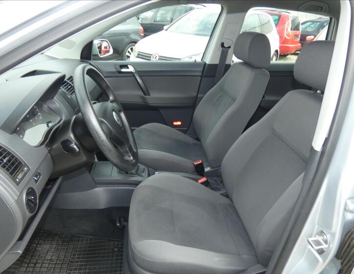 Volkswagen Polo 8
