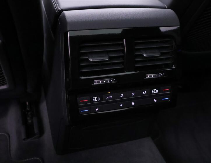 Volkswagen Touareg 42