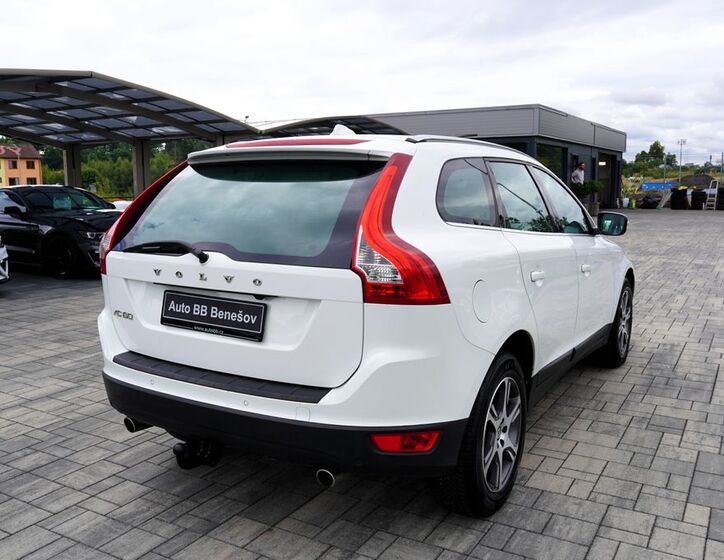 Volvo XC60 6