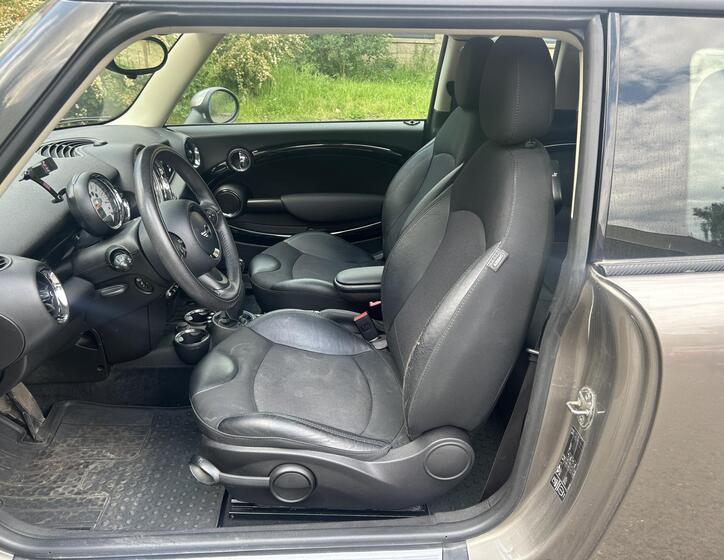 Mini Clubman 17