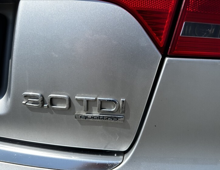Audi A4 16