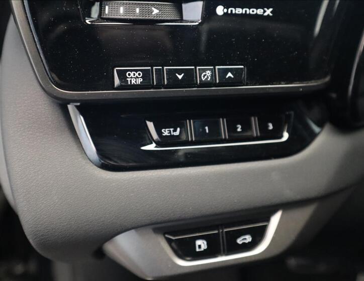 Lexus RX 500h 15