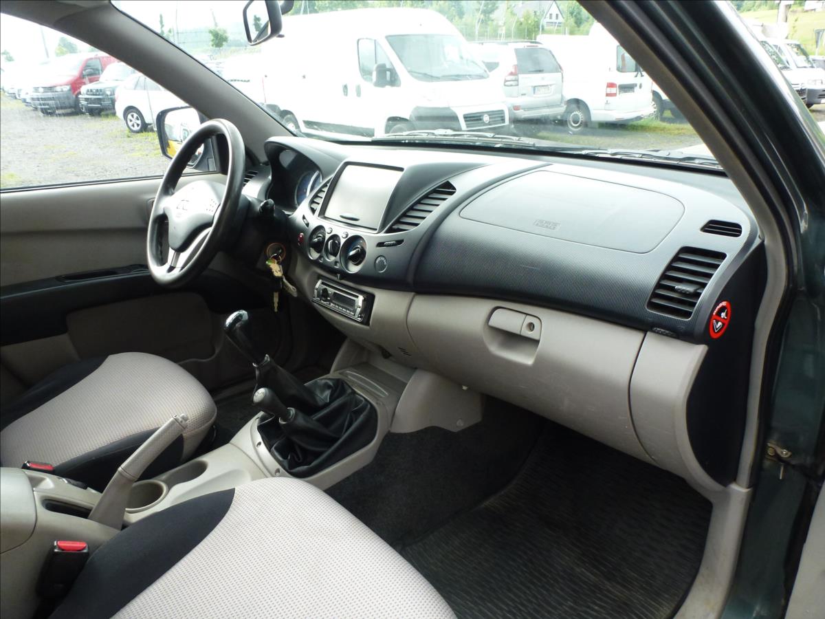 Mitsubishi L200