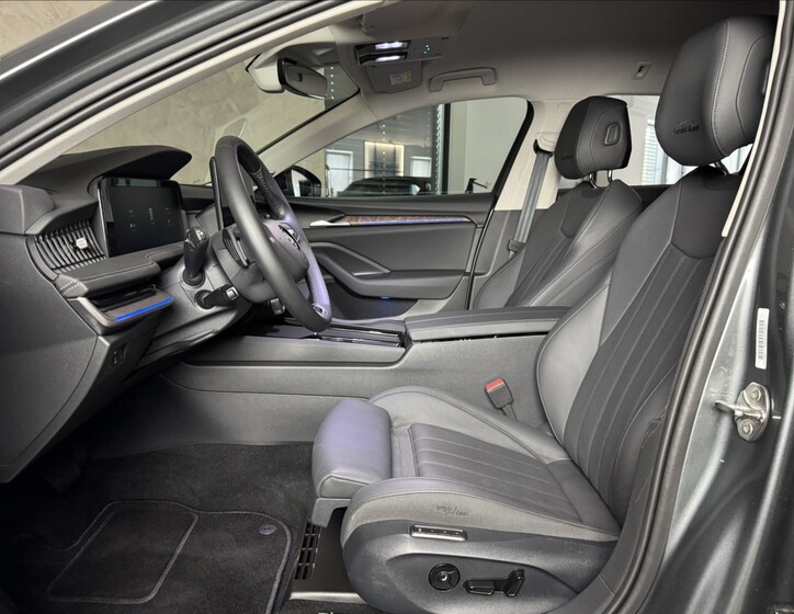 Škoda Superb 24