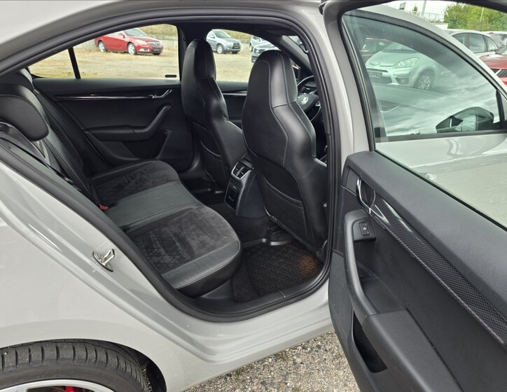 Škoda Octavia 18