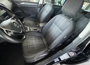 Volkswagen Golf 22