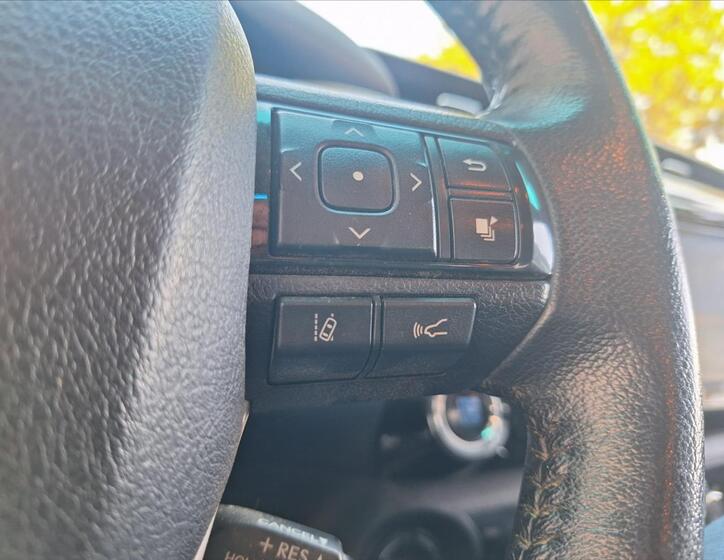 Toyota Hilux 15