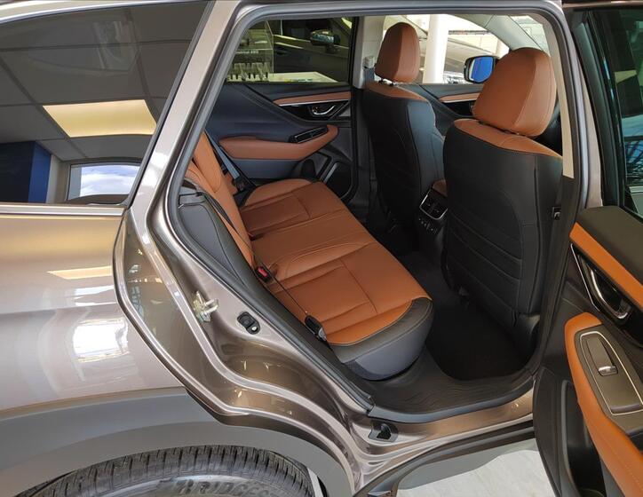 Subaru Outback 10