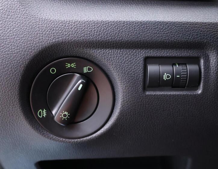 Škoda Roomster 13