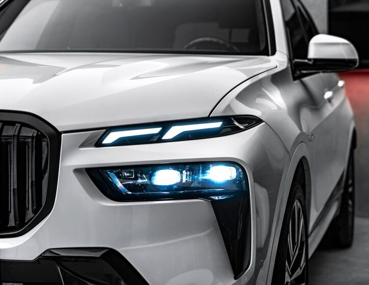 BMW X7 8