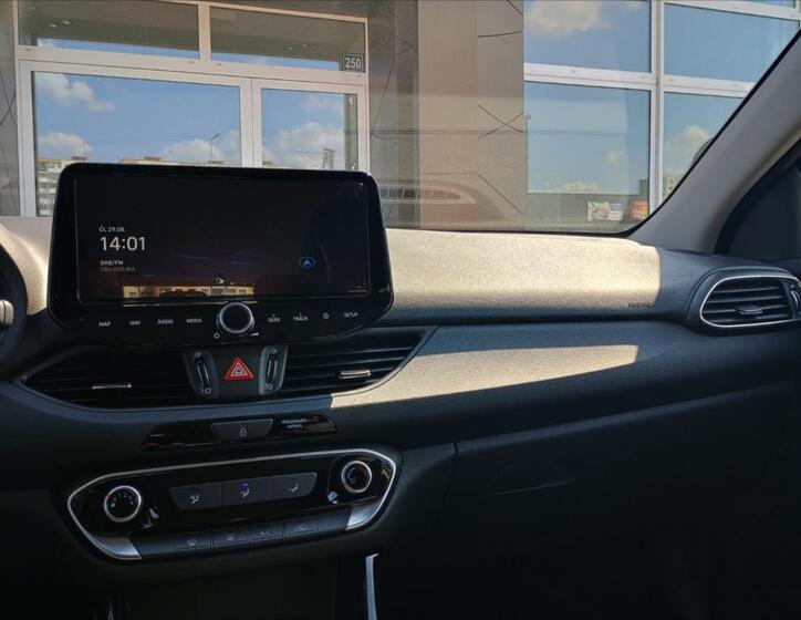 Hyundai i30 6