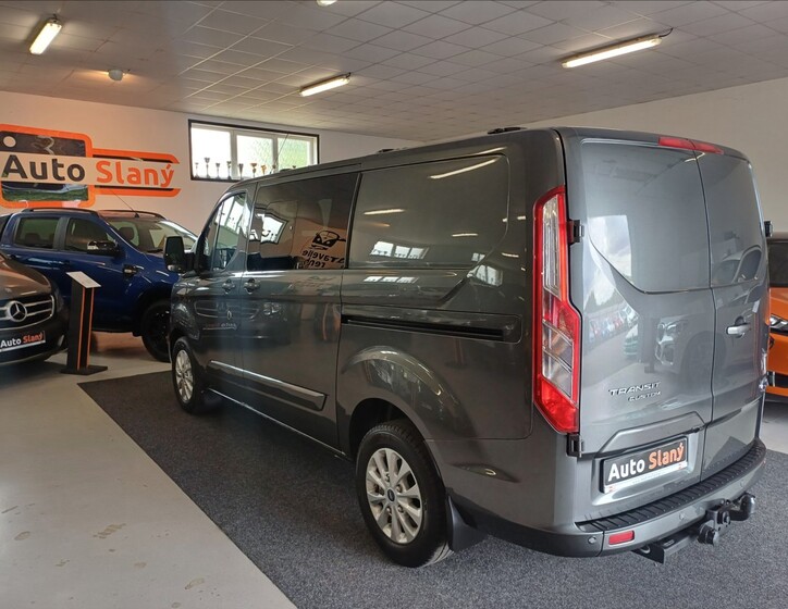 Ford Transit Custom 6