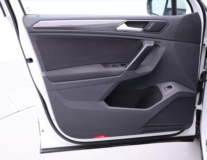 Volkswagen Tiguan 11