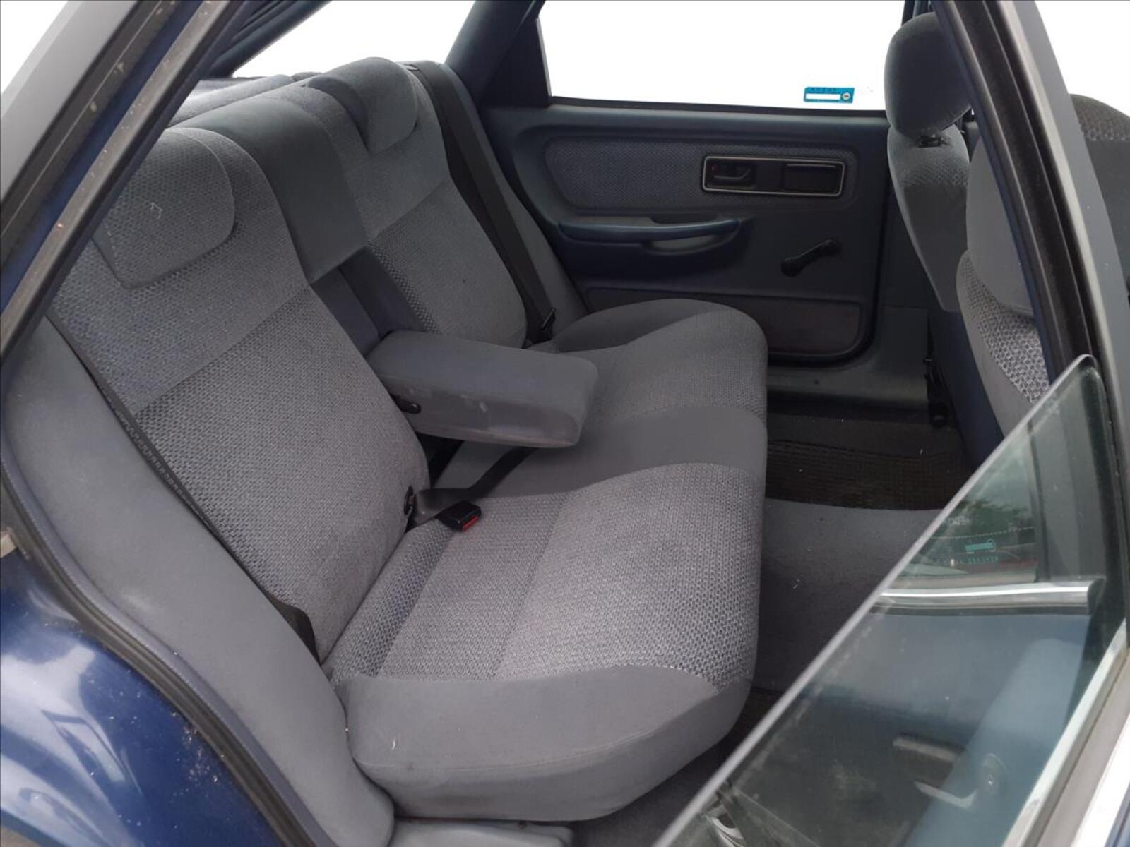 Ford Scorpio 15