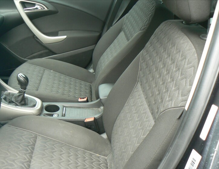Opel Astra 12