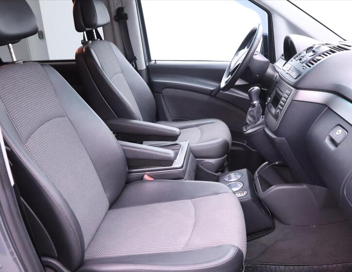Mercedes-Benz Viano 14