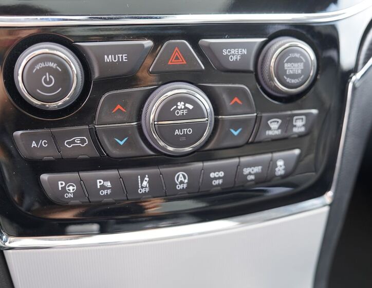 Jeep Grand Cherokee 45