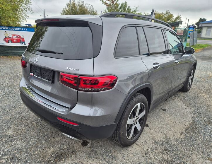 Mercedes-Benz GLB 5