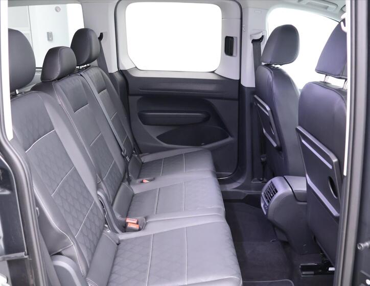 Ford Tourneo Connect 12