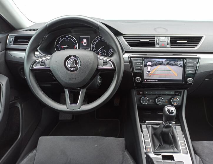 Škoda Superb 19