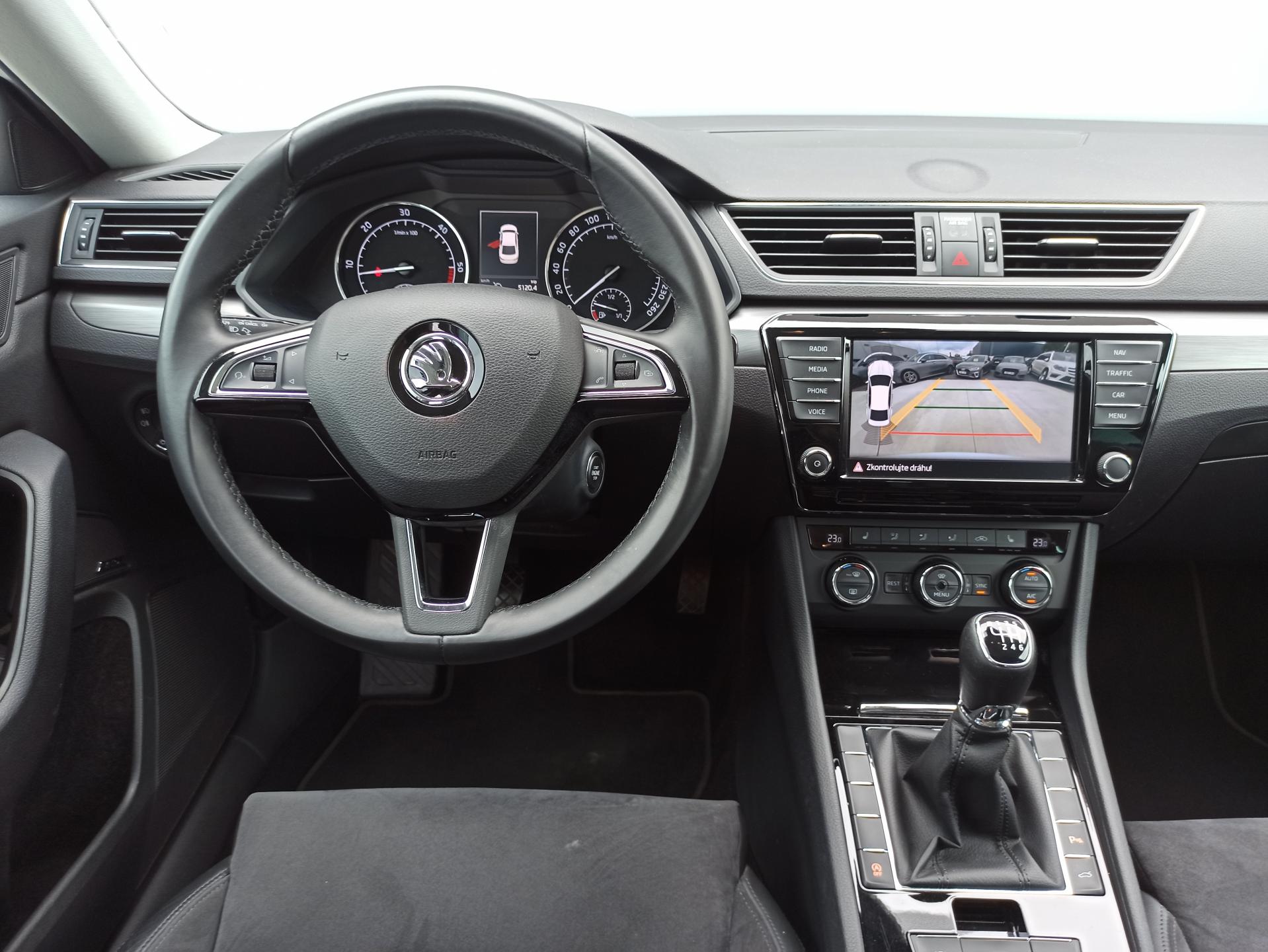 Škoda Superb