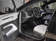 Volvo EX30 14