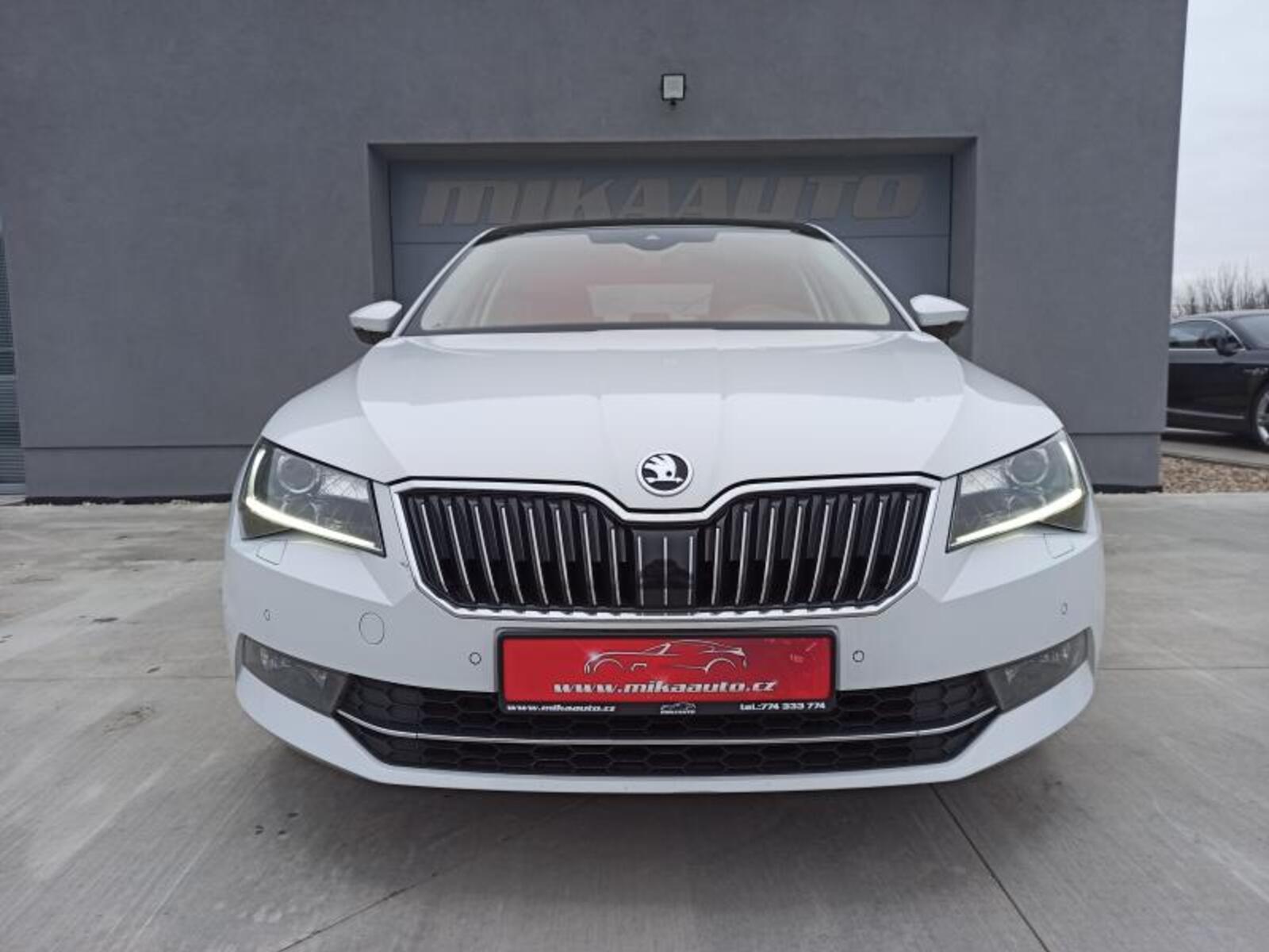 Škoda Superb 2