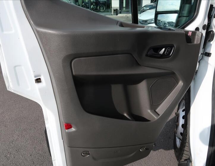 Ford Transit 23
