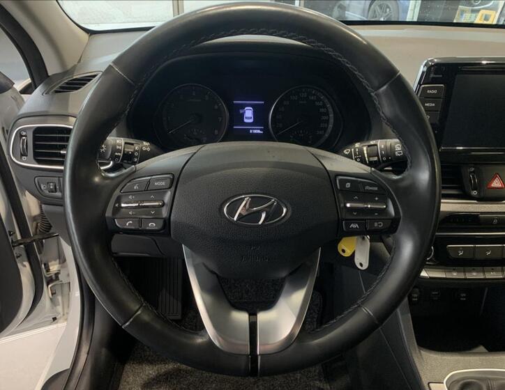 Hyundai i30 27