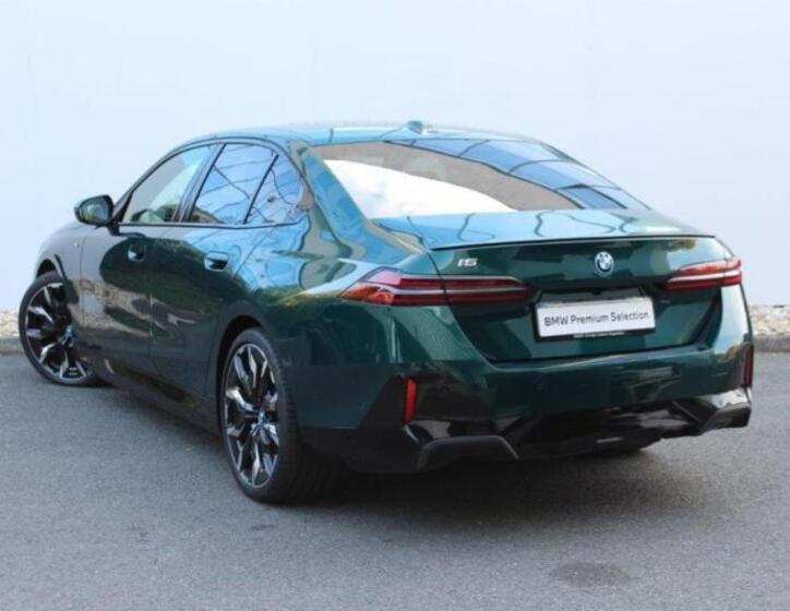 BMW i5 8