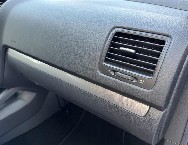 Volkswagen Golf 27