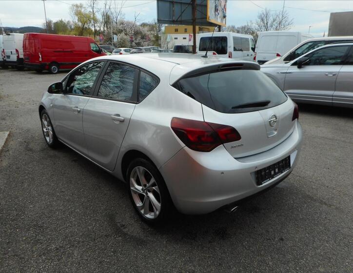 Opel Astra 7