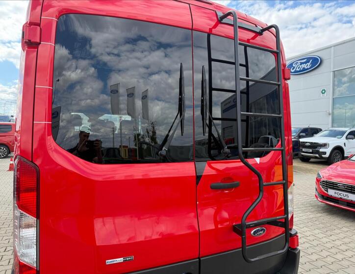 Ford Transit 11