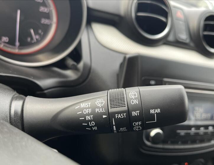 Suzuki Swift 17