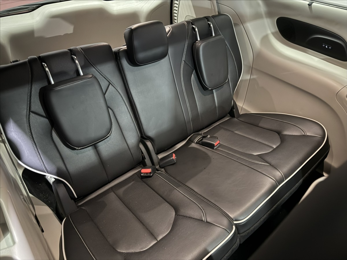 Chrysler Pacifica