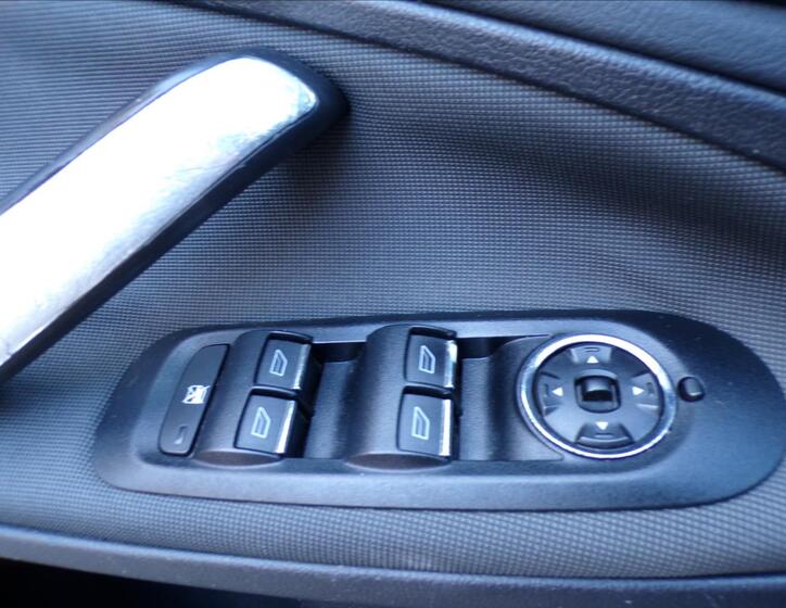 Ford S-MAX 13