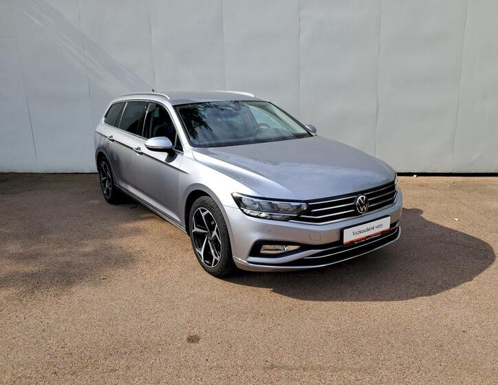 Volkswagen Passat 25