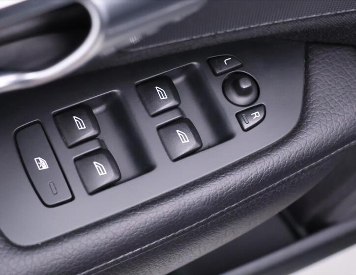 Volvo V90 14