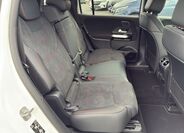 Mercedes-Benz EQB 7