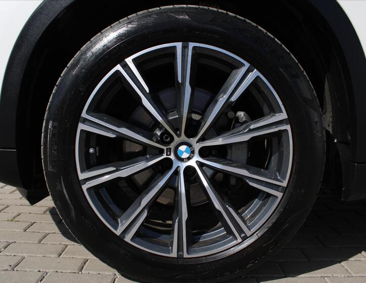 BMW X5 9