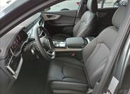 Audi Q7 10