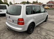 Volkswagen Touran 5