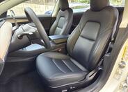 Tesla Model 3 8