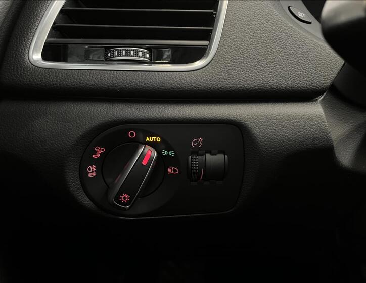 Audi Q3 19