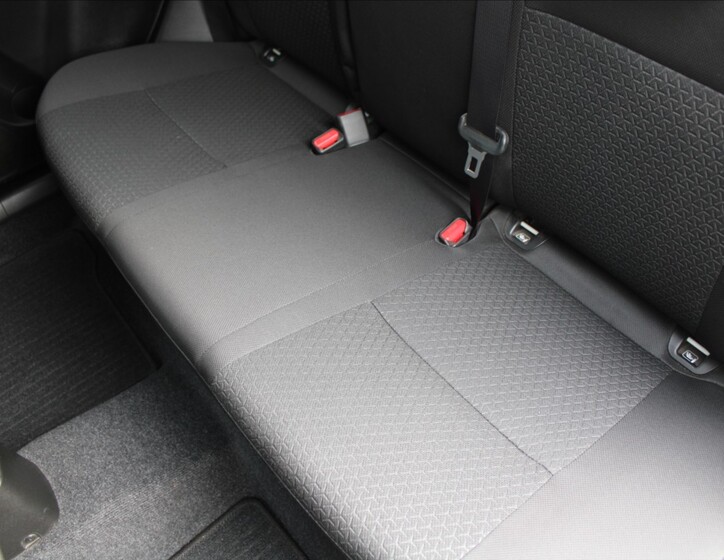 Suzuki Swift 24